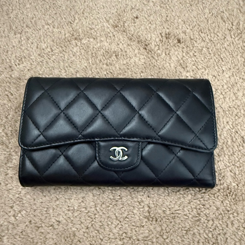 Chanel Classic Flap Quilted Black Lambskin Wallet
